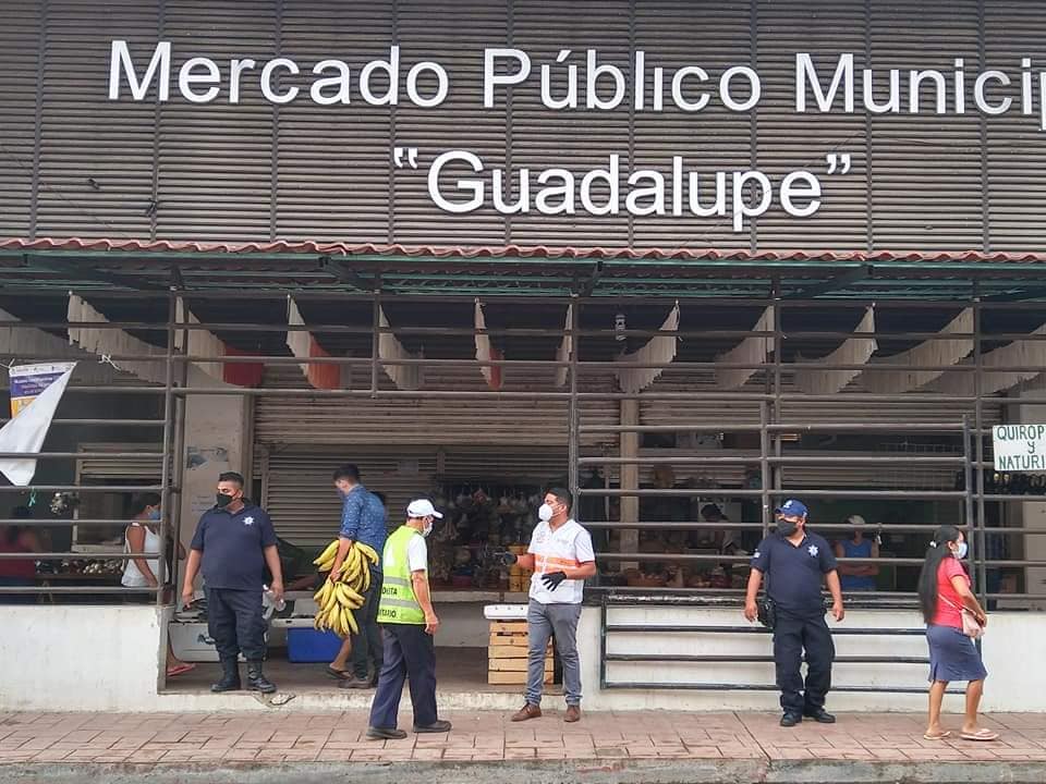 ACCIONES SANITARIAS EN EL "MERCADO GUADALUPE" DE RAUDALES MALPASO.